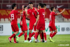 【生死战首发】中国男足变阵5-4-1，武磊单箭头冲击沙特