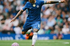 梅西双响助阿根廷逆转，曼城新援低迷引关注，荷兰队险胜德佩射手王